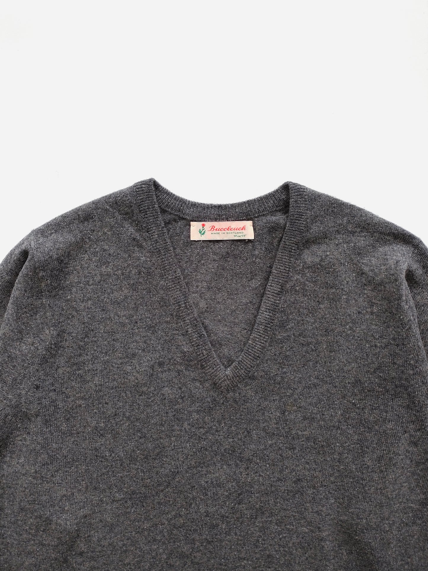 Scottish V-neck Sweater in Cashmere