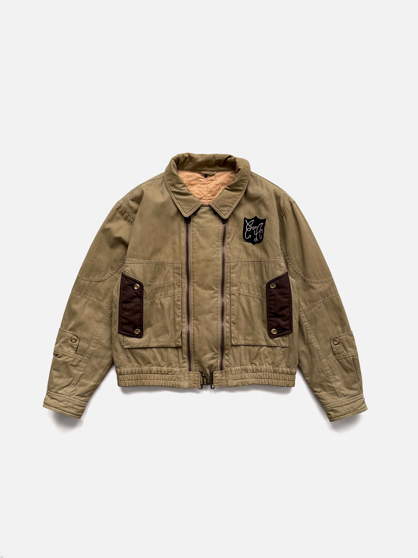 1980年代のEmporio Armaniによる、ダブルジップ仕様のコットン素材キルティングパファーボンバージャケット。