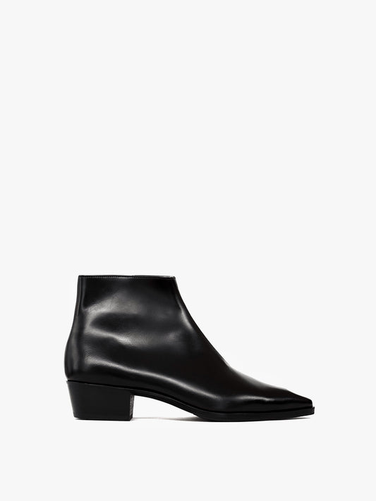 FB01 Boots