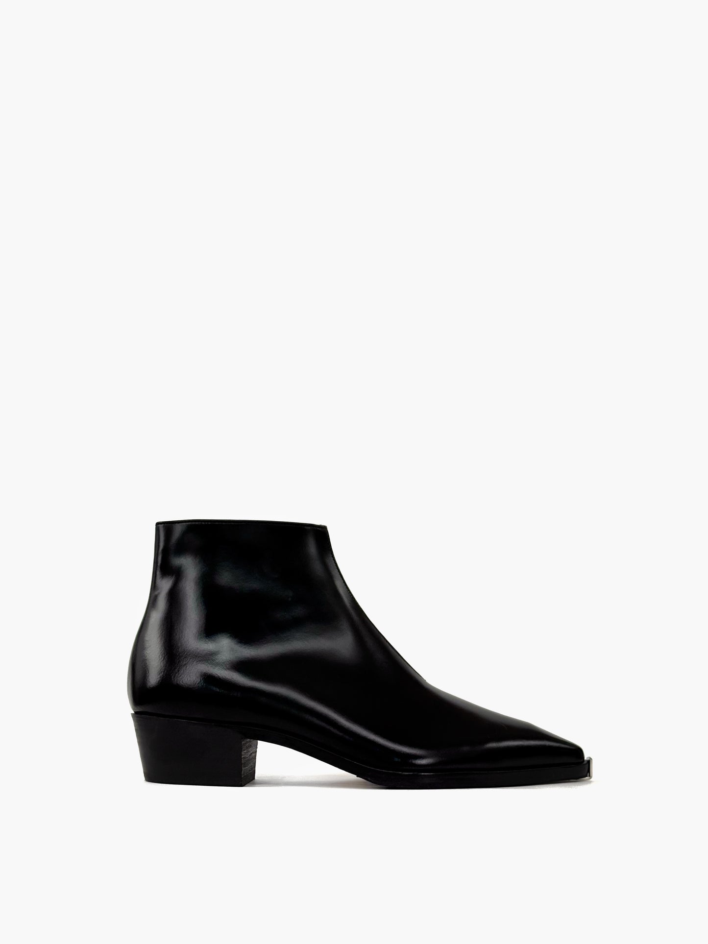FB01_1 Boots with Metal tip