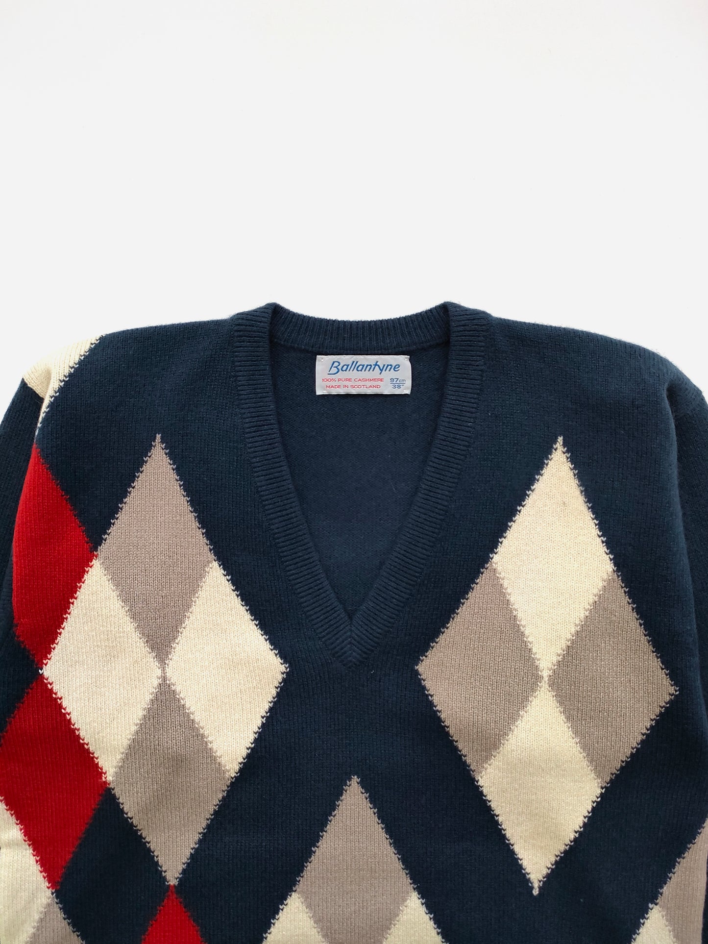 Ballantyne Argyle V-neck Sweater in Cashmere