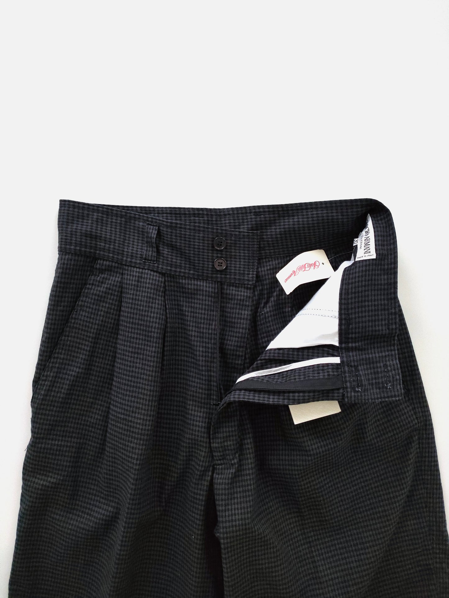 NOS Giorgio Armani Shorts in Linen Cotton